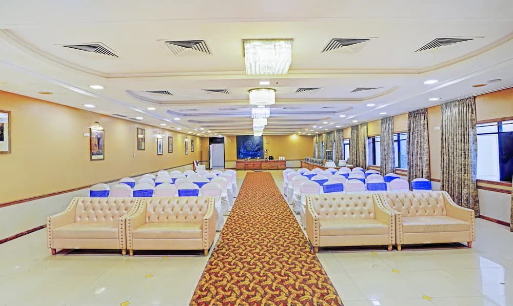 Banquet hall