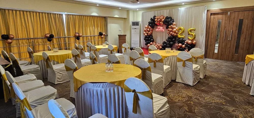 Banquet hall