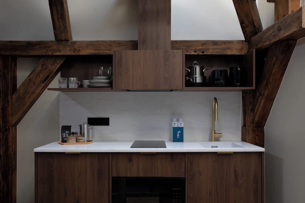 Private kitchenette