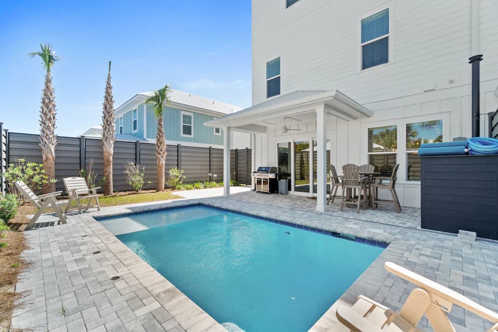 Private pool