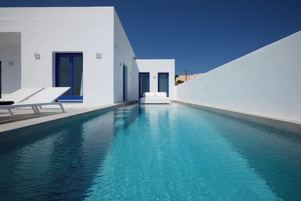 Private pool