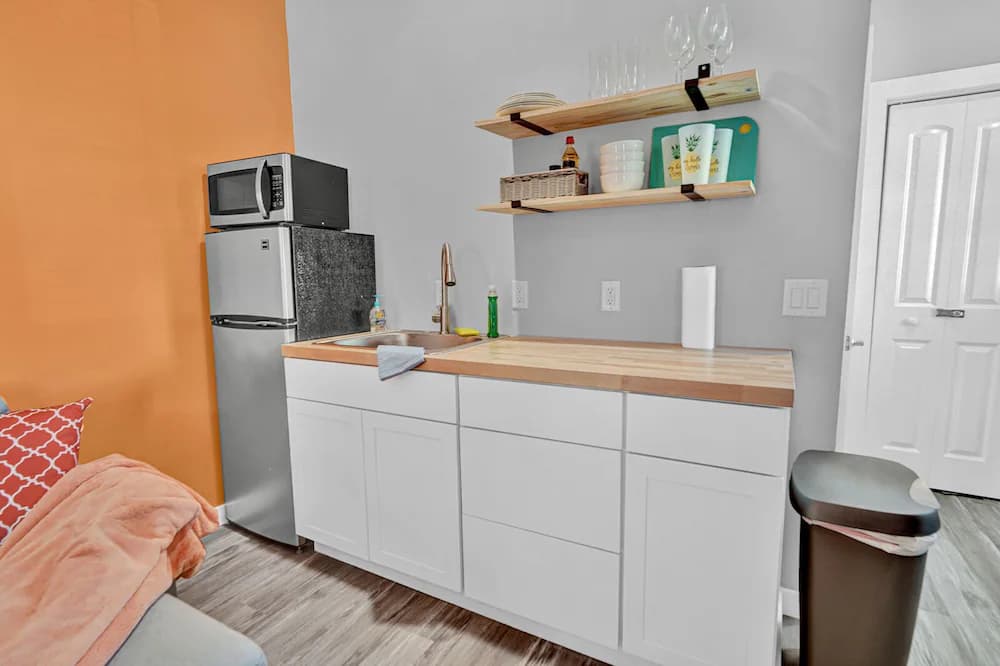 Private kitchenette