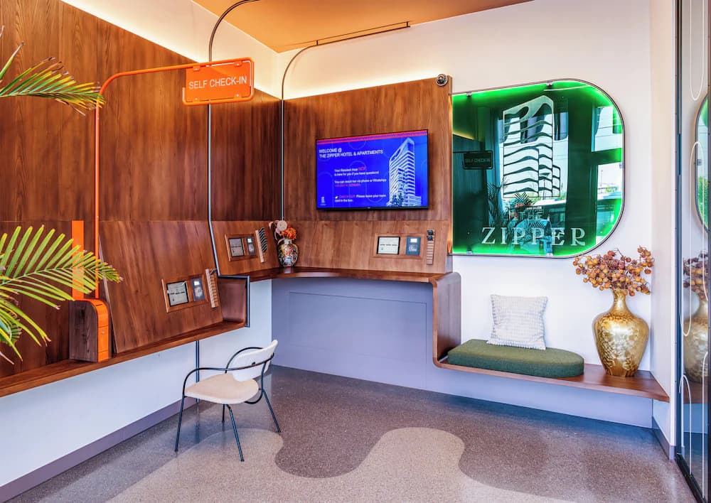 Check-in/check-out kiosk