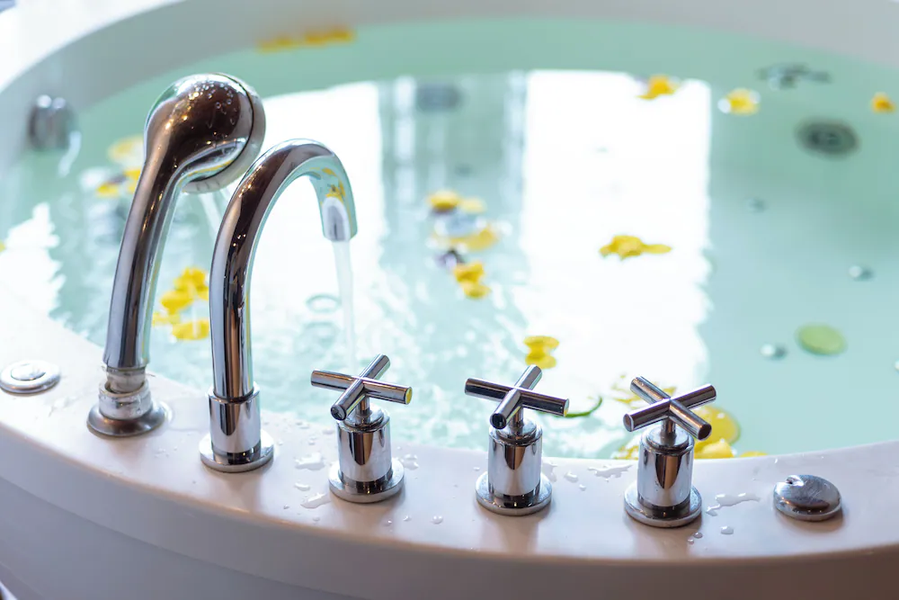 Private spa tub