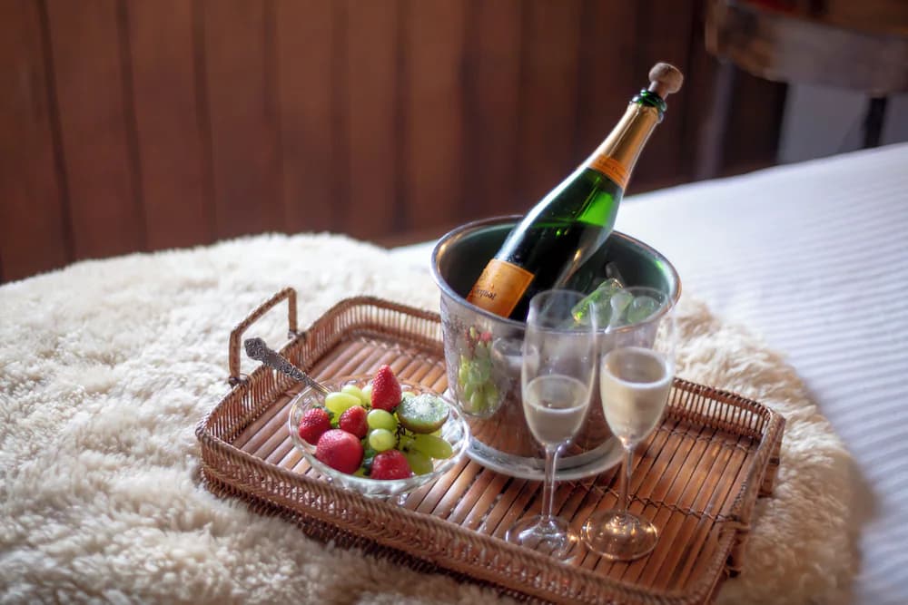 Champagne service
