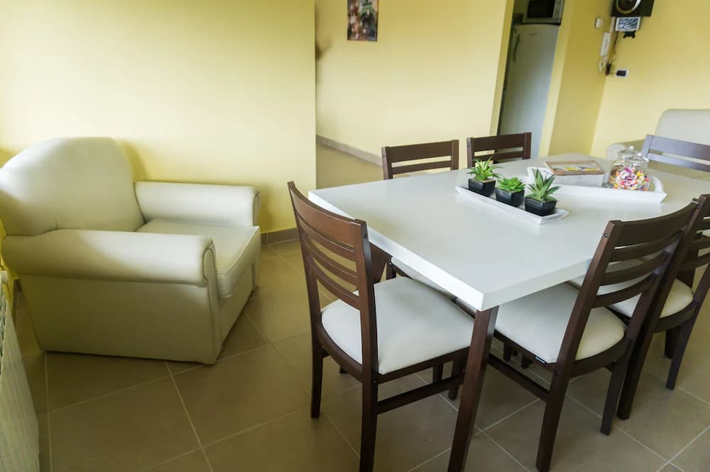 In-room dining