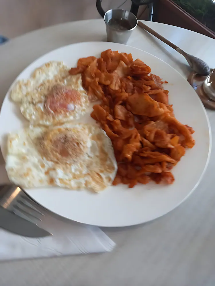 Breakfast meal