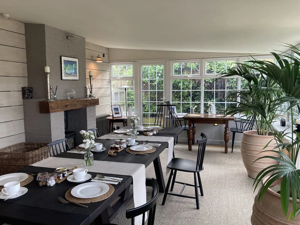 Breakfast area