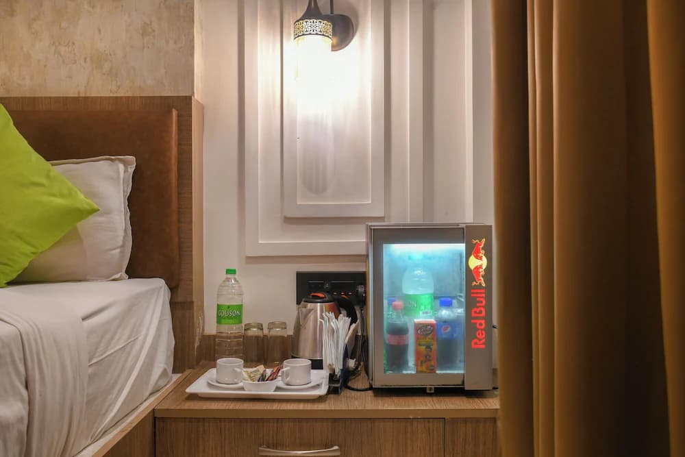 Mini-refrigerator