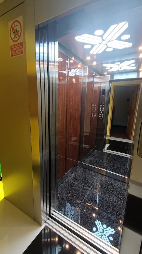 Elevator